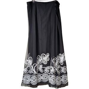 Peter Nygard Black White Soutache Overlay 36" Long Maxi Skirt Women's Sz 14
